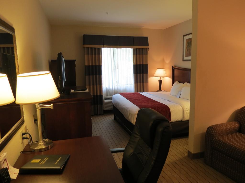 Comfort Suites Mobile West Tillmans Corner Exteriör bild